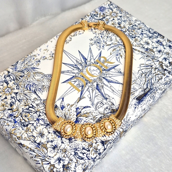 Christian Dior Opulent Trinity Choker COA - Picture 6 of 17